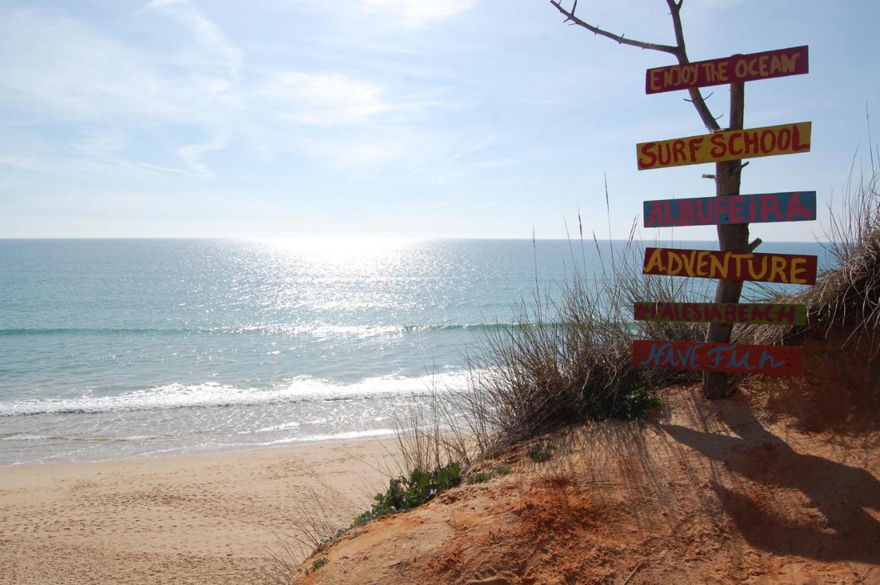 Falesia Beach Just 800 M Olhos de Agua  Bagian luar foto